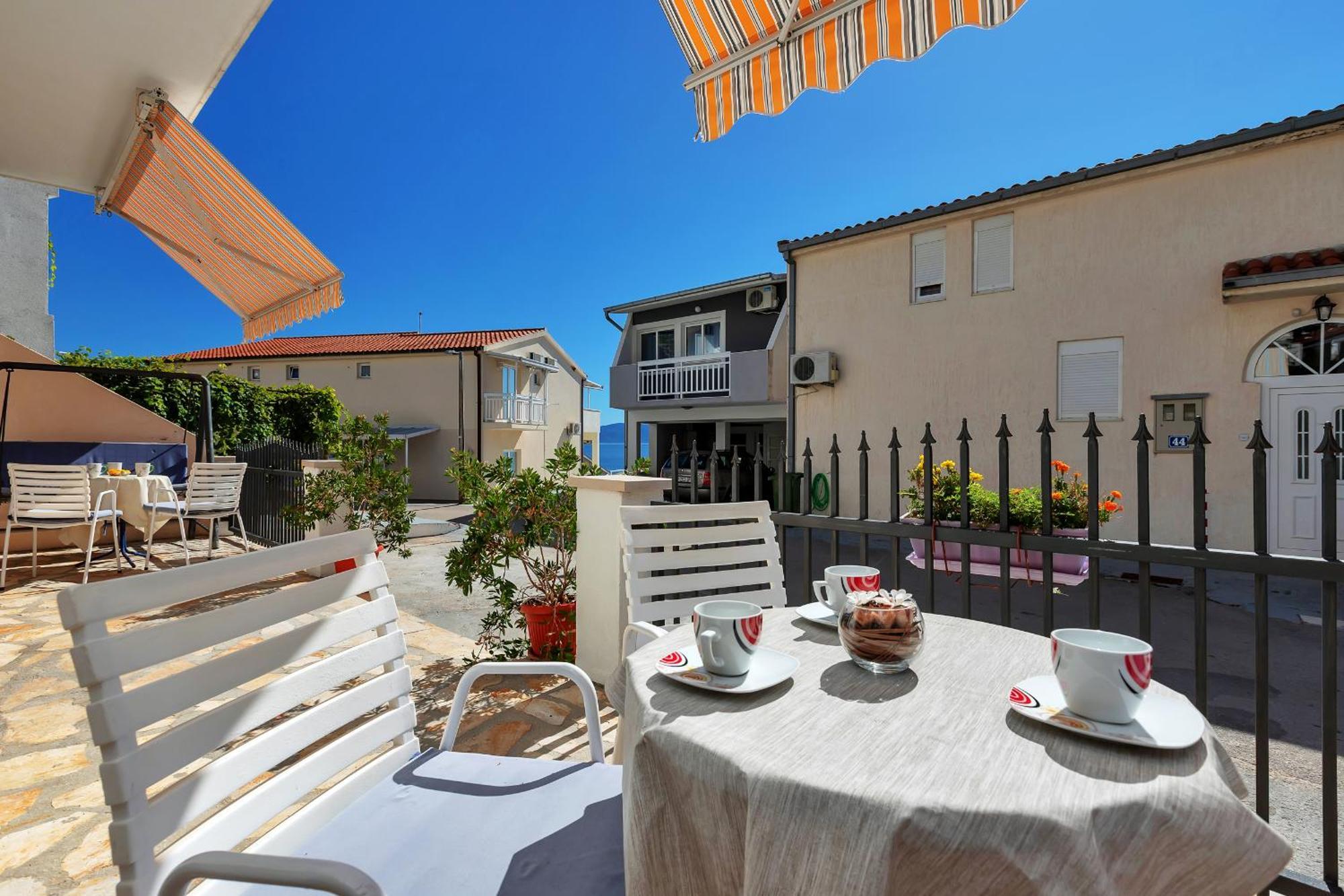 Apartments Ferdo Živogošće 部屋 写真