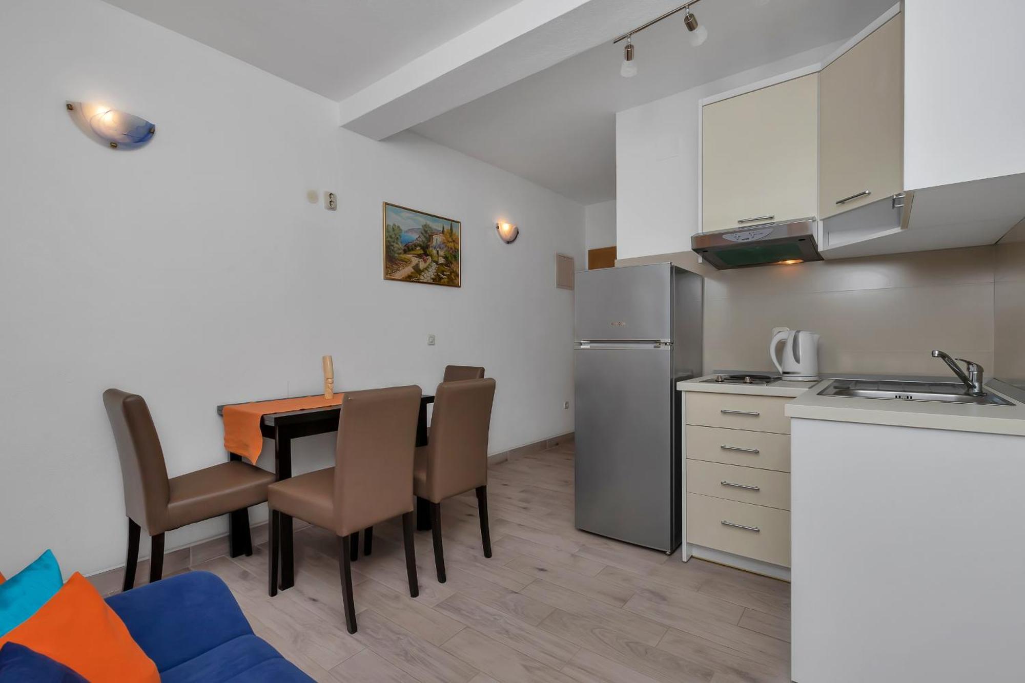 Apartments Ferdo Živogošće 部屋 写真