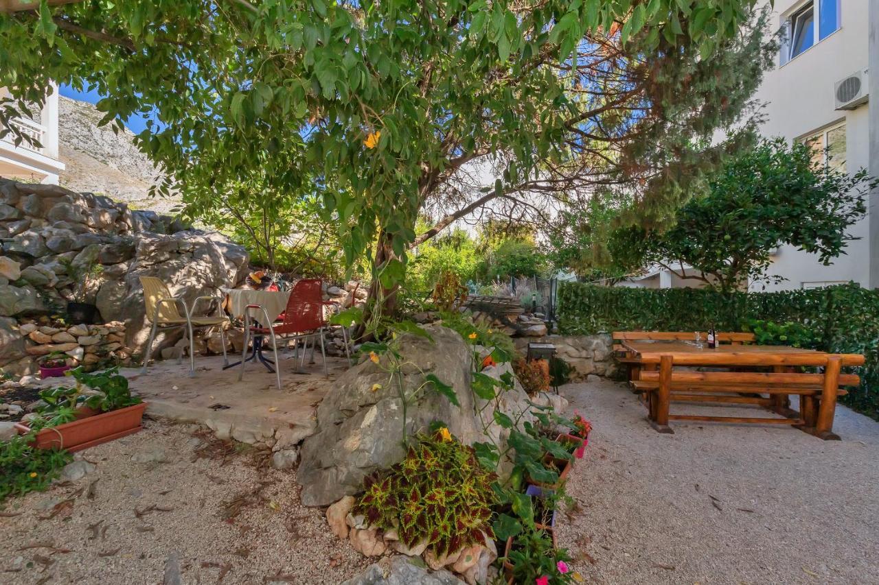Apartments Ferdo Živogošće エクステリア 写真